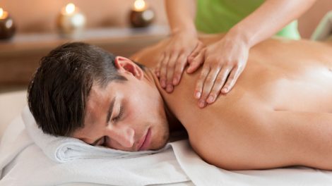 Cariocas aprovam benefícios das massagens como tratamento preventivo de doenças