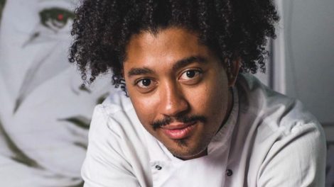 Nascido e criado em Guadalupe, zona norte do Rio, chef é um dos participantes do programa Cook Island: Ilha do Sabor que estreia dia 31/03