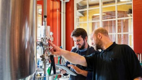 Setor financeiro concentra 31,35% das reclamações registradas pelo órgão e Light é a empresa mais reclamada