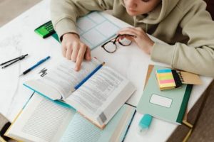 Como estudar para concursos em 2022?