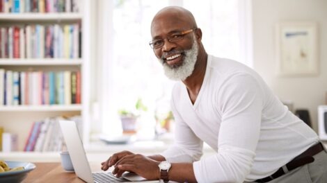 Como o phpMyAdmin facilita a gestao do banco MySQL