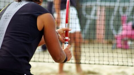 Benefícios sociais do Beach Tennis - Faça novos amigos jogando