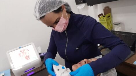 Dra. Carolina Peron: Referência em Cursos de Ultrassonografia da Face