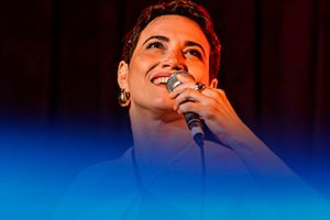 LIZ ROSA CANTA ELIS REGINA – TRANSVERSAL DO TEMPO no BLUE NOTE - RJ