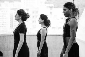 PEQUENA COREOGRAFIA DO ADEUS - CAXIAS