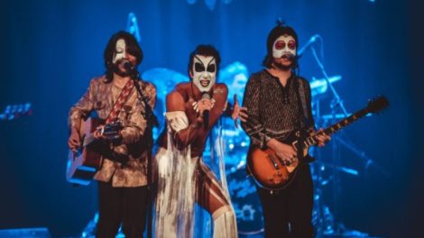 Espetáculo “Flores Astrais” Celebra Meio Século dos Secos & Molhados na Pavuna