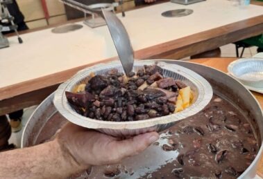 Quartas de dignidade com o Comida no Prato