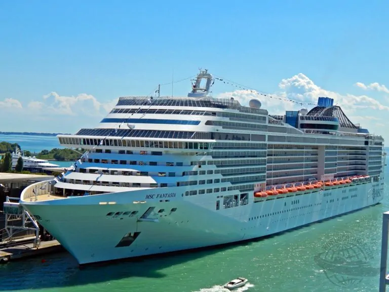 Dois Gigantes dos Mares Chegam ao Rio com Mais de 7 Mil Turistas: Um Impulso Poderoso para o Turismo Carioca
