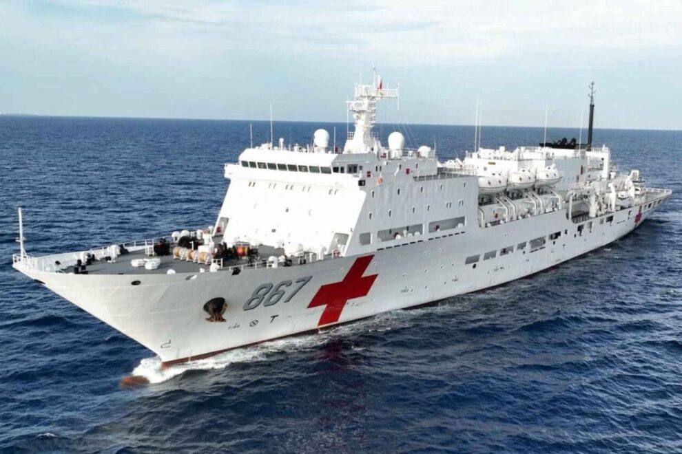 Navio-hospital chinês e cruzeiros da MSC movimentam o Pier Mauá nesta quinta (08/01)