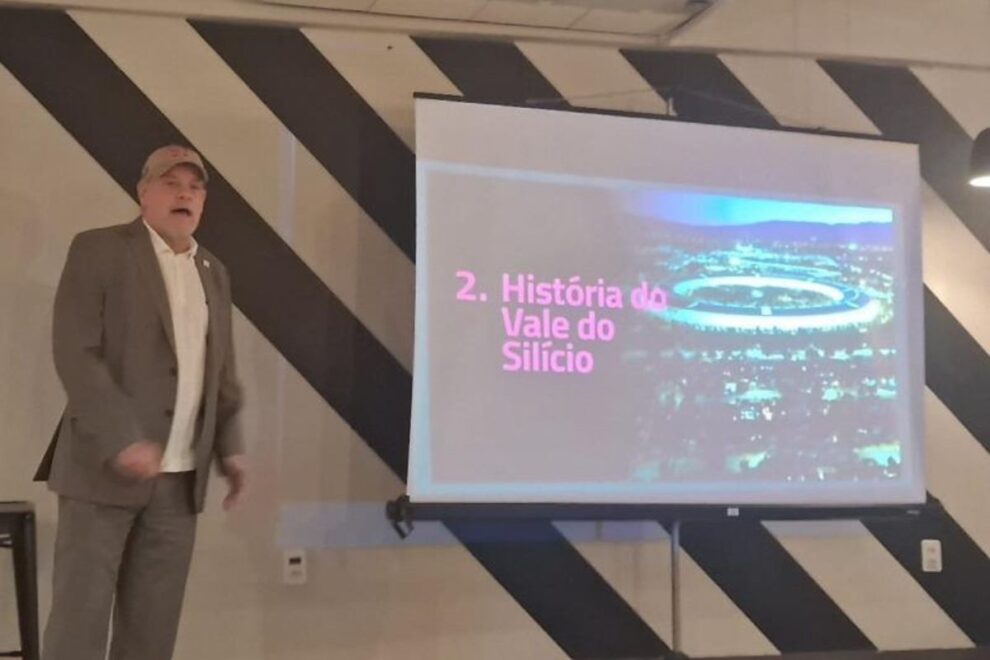 Especialista leva debate sobre tecnologia a duas cidades brasileiras